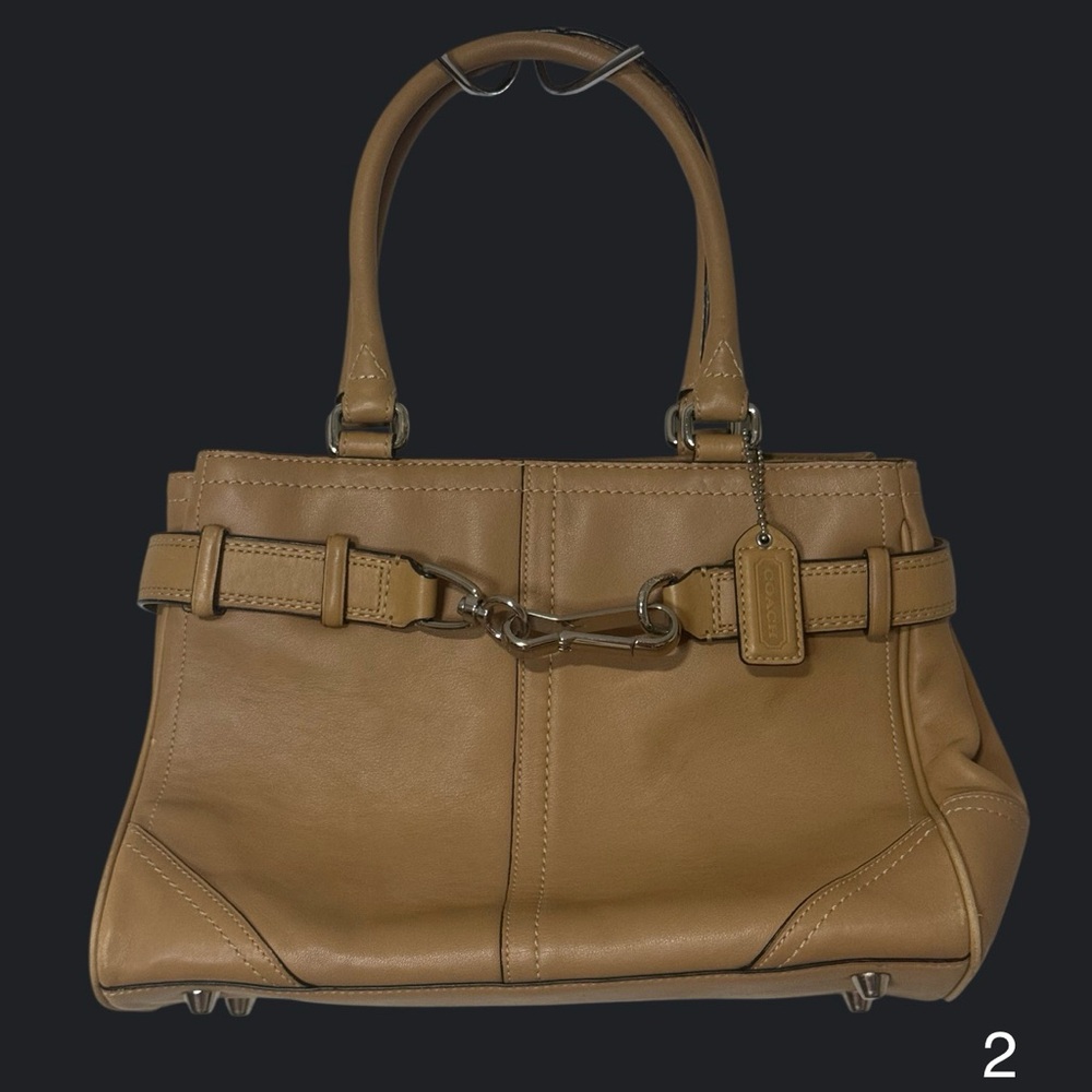 Live Show Coach Purchases! - Picture 3 of 11